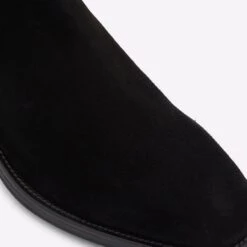 Aldo Gweracien -Ralph Lauren Store gweracien black 001 001 043 detail sq nt 2018x2018 4e5fd604 c361 47fb a59d d79f4357e50a