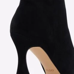 Aldo Haireri -Ralph Lauren Store haireri black 007 001 046 detail sq nt 2018x2018 d12d6d4d e371 4715 a646 aa204f2bbec4