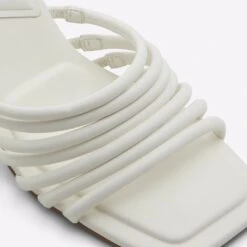 Aldo Harpa 17 Aldo Harpa -Ralph Lauren Store harpa white 100 002 043 detail sq nt 2018x2018 bea136eb 3c6d 4e88 949d 4a10c8050e5d