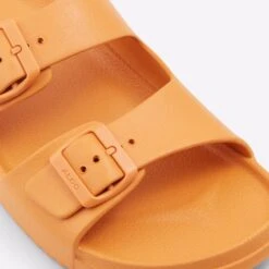 Aldo Hideo -Ralph Lauren Store hideo orange 800 002 041 detail sq nt 2018x2018 ae135ddb a3dd 419e 8658 20c9ce15c3cf