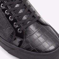 Aldo Himrich -Ralph Lauren Store himrich black 001 002 004 detail sq nt 2018x2018 9d4d4f24 ed92 410a b245 271cb00da891