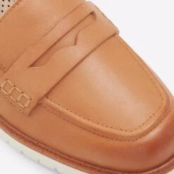 Aldo Ibreda -Ralph Lauren Store ibreda brown 210 001 043 detail sq nt 2018x2018 cd81b8e5 e811 4dca b662 f74de1e54e34