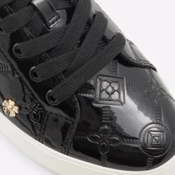 Aldo Iconistrut -Ralph Lauren Store iconistrut black 001 002 039 detail sq nt 2018x2018 824dcf76 4dfc 4dd9 9f6e b91614d5ce92