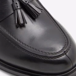 Aldo Igan -Ralph Lauren Store igan black 001 001 043 detail sq nt 2018x2018 89d1edf9 f6da 4817 8109 9ac90a077577