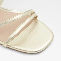 Aldo Illowra 12 Aldo Illowra -Ralph Lauren Store illowra gold 710 002 042 alt4 sq nt 1600x1600 16d82513 ebb1 499f a568 c0cd62052e68