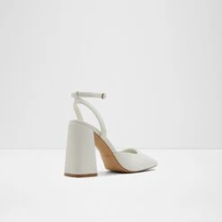 Aldo Ingenue -Ralph Lauren Store ingenue white 121 002 043 alt1 sq nt 1600x1600 78dcc26a f7c9 4dfa 8eab 3506ea6083f9