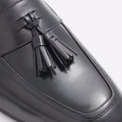 Aldo Kao -Ralph Lauren Store kao black 001 001 043 detail sq nt 2018x2018 eb3b142c 3496 44b8 a557 c536f8f0c3ec