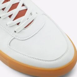 Aldo Kion -Ralph Lauren Store kion white 100 002 008 detail sq nt 2018x2018 98a5b764 a637 4a76 b4fd 80150c769edc