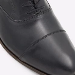 Aldo Kirzinger -Ralph Lauren Store kirzinger black 001 001 043 detail sq nt 2018x2018 3a5bd14c 6aef 4da3 90df 4f6e3a0d5b49