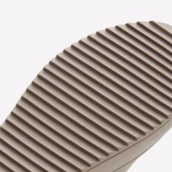 Aldo Kogord -Ralph Lauren Store kogord beige 271 002 043 detail sq nt 2018x2018 ea213542 6e8e 4eca b2b7 6923f4caec64