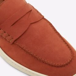 Aldo Kumelisu -Ralph Lauren Store kumelisu orange 801 001 031 detail sq nt 2018x2018 093b6294 3dd0 4e4c b047 1fa85c855eba