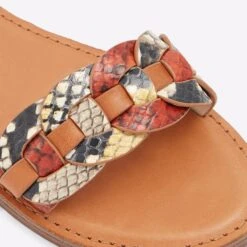 Aldo Ligaria -Ralph Lauren Store ligaria multi 960 001 044 detail sq nt 2018x2018 ea8f4122 9ffd 43bb 8fbf af5bbc11fdf8