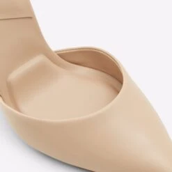 Aldo Lilya 15 Aldo Lilya -Ralph Lauren Store lilya beige 270 001 043 detail sq nt 2018x2018 e2171298 b929 48a0 9e33 57f9a27e7d20