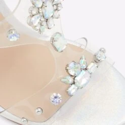 Aldo Linewall -Ralph Lauren Store linewall white 110 002 020 detail sq nt 2018x2018 c823d964 54e2 4eab a6d1 fc5cab444ccc