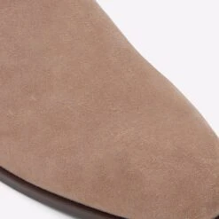 Aldo Linguam -Ralph Lauren Store linguam beige 271 001 046 detail sq nt 2018x2018 f5a99f2d f7e8 48df b235 b655ec945b5d