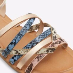 Aldo Lucca 15 Aldo Lucca -Ralph Lauren Store lucca pink 680 002 029 detail sq nt 2018x2018 6cf28bae b1b7 424f ad47 383506b9c0a7