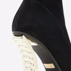 Aldo Lure -Ralph Lauren Store lure black 001 002 042 detail sq nt 2018x2018 a385161c 820f 431d 9343 5cd73f1095dd