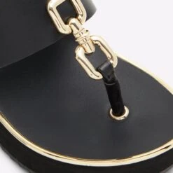 Aldo Maesllan 15 Aldo Maesllan -Ralph Lauren Store maesllan black 008 002 043 detail sq nt 2018x2018 9911e352 05af 40a7 9a44 1194b3c68eed