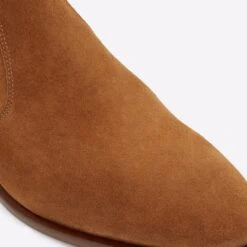 Aldo Magimel -Ralph Lauren Store magimel brown 220 001 046 detail sq nt 2018x2018 b992ef89 c66f 4cfc b88b 095e531c02b1