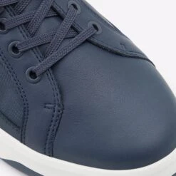 Aldo Makau -Ralph Lauren Store makau blue 410 002 029 detail sq nt 2018x2018 dae61859 75f7 4b50 bd54 06c942820a09