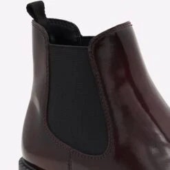 Aldo May 15 Aldo May -Ralph Lauren Store may red 601 001 043 detail sq nt 2018x2018 62828674 ccd3 4e7f b330 2eda875c6e29