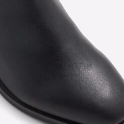 Aldo Miralemas -Ralph Lauren Store miralemas black 001 002 043 detail sq nt 2018x2018 16241a3d 948e 4f44 9656 36e5888375f1