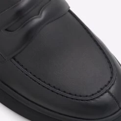 Aldo Monolith 17 Aldo Monolith -Ralph Lauren Store monolith black 001 002 008 detail sq nt 2018x2018 e04431e2 328c 431a b78b 83b85eb0a699