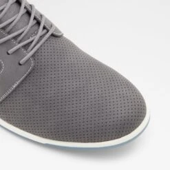 Aldo Moonah -Ralph Lauren Store moonah grey 020 002 035 alt4 sq nt 1600x1600 e58ca99e 9380 4e9e 9961 ef70b9687de8