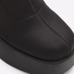 Aldo Moulin 13 Aldo Moulin -Ralph Lauren Store moulin black 008 003 032 detail sq nt 2018x2018 cbaa677c eeb6 4d07 a585 18f1c09f4ba8