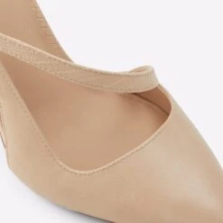 Aldo Noideaa -Ralph Lauren Store noideaa beige 270 002 043 detail sq nt 2018x2018 db6f7b7a 9e38 4649 bc9e f1adcb2e5e20