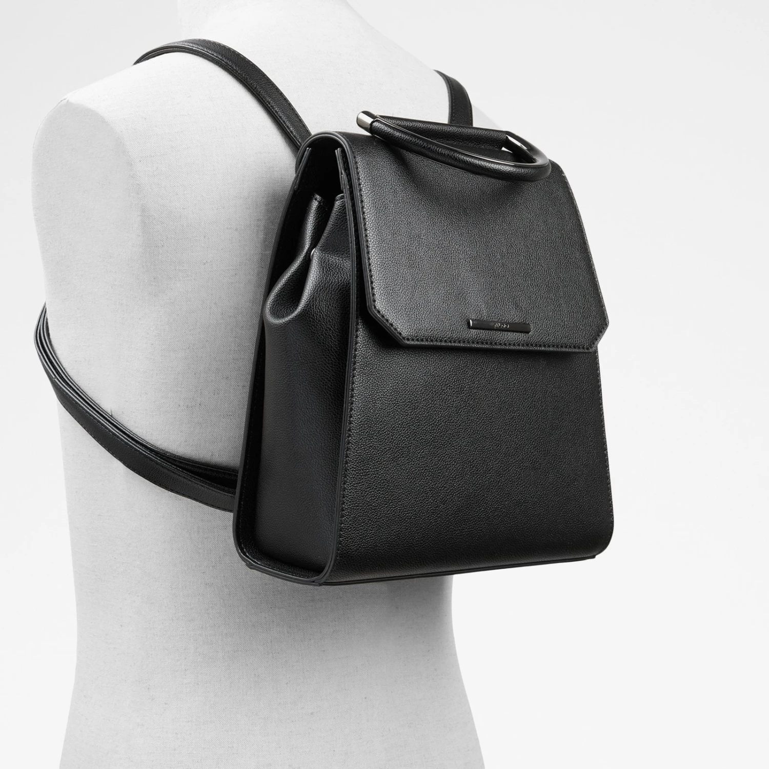 Aldo Ocan 5 Aldo Ocan - Image 5