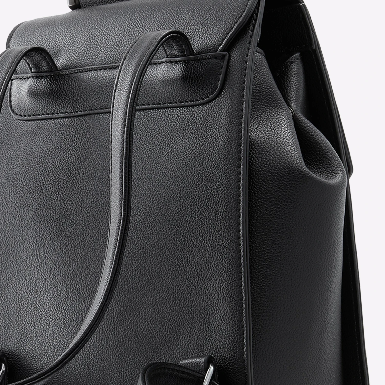 Aldo Ocan 6 Aldo Ocan - Image 6