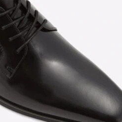 Aldo Onaulle -Ralph Lauren Store onaulle black 001 001 043 detail sq nt 2018x2018 66525c6f 186b 4c73 b7b5 f25bfd155088