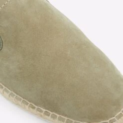 Aldo Paycien -Ralph Lauren Store paycien beige 250 001 046 detail sq nt 2018x2018 3ca0d3b4 7850 4d4f b311 1704ec82d20d