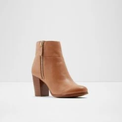 Aldo Prespa -Ralph Lauren Store prespa brown 200 001 043 alt3 sq nt 1600x1600 f7a44845 ef70 46ac 93cd 1a72ef63cc40