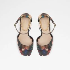 Aldo Prisilla -Ralph Lauren Store prisilla red 640 002 038 alt5 sq nt 1600x1600 3f5ba44a 0839 454e 9e2e a2cd812243eb