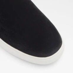 Aldo Proton -Ralph Lauren Store proton black 001 003 048 alt4 sq nt 1600x1600 166aab27 2350 4abd 9730 0813ed0de738