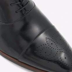 Aldo Qardothien -Ralph Lauren Store qardothien black 001 001 043 detail sq nt 2018x2018 d16196d1 69c2 464b 89f1 8ed87a56d5b4