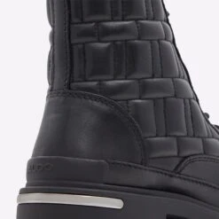 Aldo Quilt -Ralph Lauren Store quilt black 007 001 043 detail sq nt 2018x2018 822052f4 4224 49cc a378 7b35c9f7e145