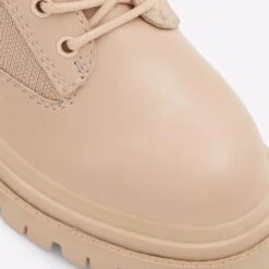 Aldo Reflow -Ralph Lauren Store reflow beige 270 001 029 detail sq nt 2018x2018 fc25b524 2fe3 4329 93f0 efb6161eae85