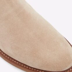 Aldo Relari 13 Aldo Relari -Ralph Lauren Store relari beige 280 001 046 detail sq nt 2018x2018 2b7e743d 9072 425a 807b 768bf47dbd66