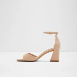 Aldo Safdie 11 Aldo Safdie -Ralph Lauren Store safdie beige 270 001 043 alt2 sq nt 1600x1600 e1ac78eb 23aa 4b12 8637 25d9bf0457fb