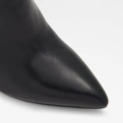 Aldo Steppat -Ralph Lauren Store steppat black 001 002 043 alt4 sq nt 1600x1600 87e115cf 544a 42f7 95bf fd314f15b79b