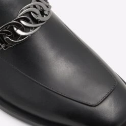 Aldo Suavo -Ralph Lauren Store suavo black 001 001 043 detail sq nt 2018x2018 f9246a61 d0b6 4801 9fff 38130443277e