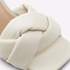 Aldo Syngrapha -Ralph Lauren Store syngrapha white 110 001 043 detail sq nt 2018x2018 567c7503 3f6d 47ed 93e3 9aa69b47bcc5