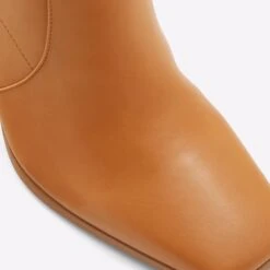 Aldo Theliven -Ralph Lauren Store theliven brown 210 001 043 detail sq nt 2018x2018 76151530 457b 453a 9dcd 5eb533cbb6c1