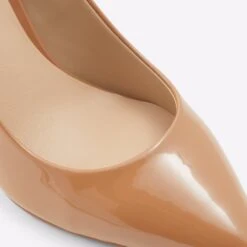 Aldo Thendan -Ralph Lauren Store thendan brown 220 002 033 detail sq nt 2018x2018 ab9ec379 51e3 49ce b0f0 34bc84432e80