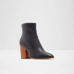 Aldo Thielle -Ralph Lauren Store thielle black 001 001 043 alt3 sq nt 1600x1600 8b7e9eed 86a4 443b adb9 f48b0e4dd949