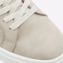 Aldo Tiger -Ralph Lauren Store tiger brown 240 002 008 detail sq nt 2018x2018 43fe9ea6 da09 417d af6e 8ed295d8f742