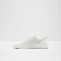 Aldo Tiger 11 Aldo Tiger -Ralph Lauren Store tiger white 100 002 008 alt2 sq nt 1600x1600 623a524b d4bf 4e0a 8f83 82ff29c35558